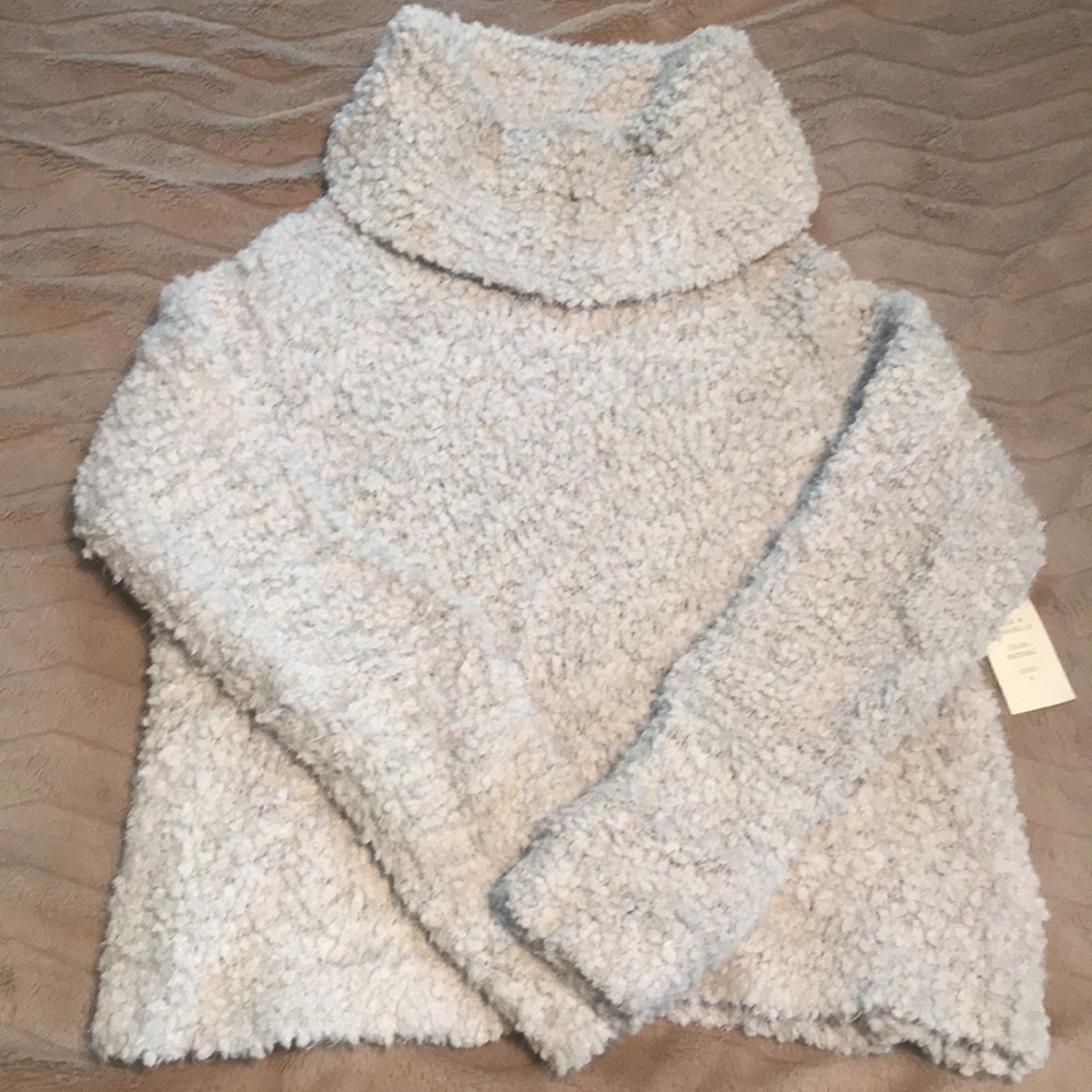Sweater - Picture 2 of 8